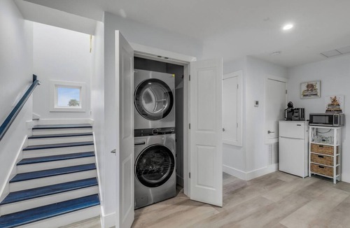 New Smyrna Beach House | Luxury Beach House | Pool, Rooftop Deck, Ocean Views | Walk to Flagler | Sleeps 15