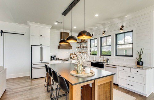 Ocean Springs House | Luxury Beachfront Living! Epic Ocean Springs Home