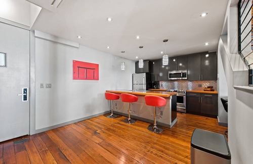 Central Business District Condo | Luxury Condo w Heated Pool & Hot Tub Near French Qtr, Great for Families, Groups