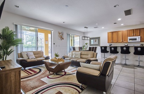 Loughman Villa | Luxury Disney Getaway with Pool