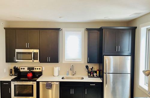 Traverse City Condo | LUXURY DOWNTOWN TRAVERSE CITY CONDO- CAPRI 1- NEW KING BED