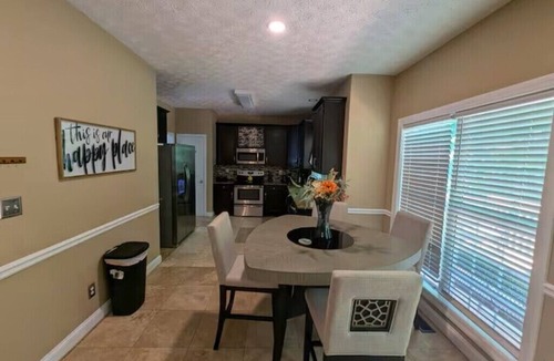 McDonough House | Luxury Executive Villa Retreat-Sleeps 18-20 PPL