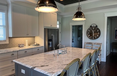 Reynolds Landing Cottage | Luxury Golf/Lake Cottage in Reynolds Lake Oconee, behind practice range & green!