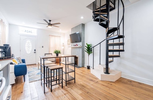 Faubourg Delassize House | Luxury Heart of Nola,Uptown Near St. Charles Near French Quarter 10 minutes