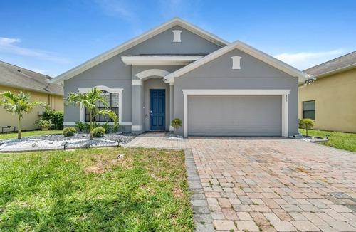 Bridgeford Crossing House | LUXURY HOME! 4BEDS/3B. PRIVATE POOL!