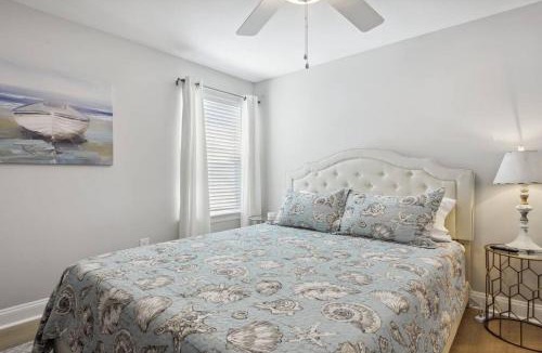 Gulfport House | Luxury home walkable to the beach