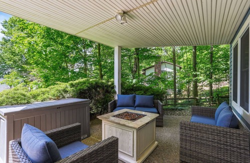 Macatawa House | Luxury Macatawa Beach Home with Stunning Lake Michigan Views
