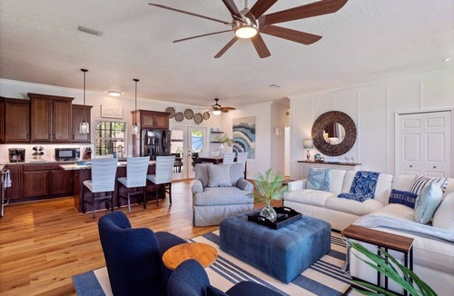 Palm Coast House | Luxury Palm Coast Beach Home w/Pool & Golf Cart