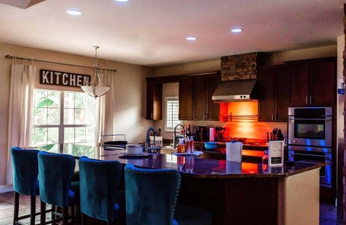 Plymouth House | * Luxury Pool * Hot Tub * 86 Inch TV *