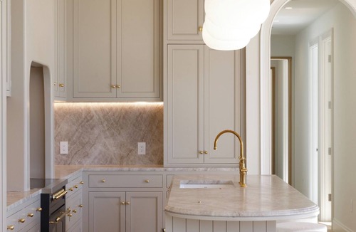 Traverse City Condo | Luxury Traverse City Penthouse w/Private Rooftop