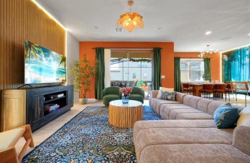 Four Corners House | Luxury Villa Game Room Pool & Resort Access
