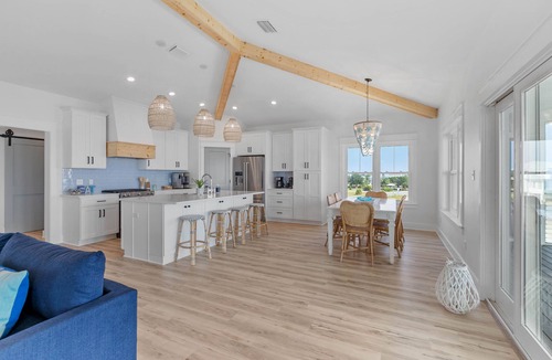 Crawfordville House | Luxury Waterfront Escape, Gulf Views from every room, Private Dock