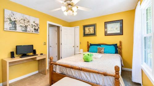 Mableton House | Mableton 4BR - Near Truist Park & Six Flags