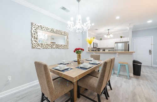 Four Corners Resort | Magical Newly Renovated 10 minutes to Disney 2Bed,2Bath
