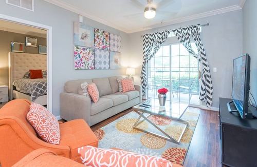 Four Corners Condo | Magnificent Award Winning Newly Renovated Condo Near Disney 2+2 Great Amenities