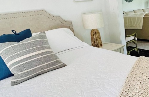 Biloxi Hotel | Magnolia Suite at The Mockingbird inn Boutique Hotel