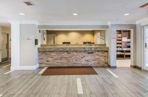Columbus Hotel | MainStay Suites Columbus near Fort Benning