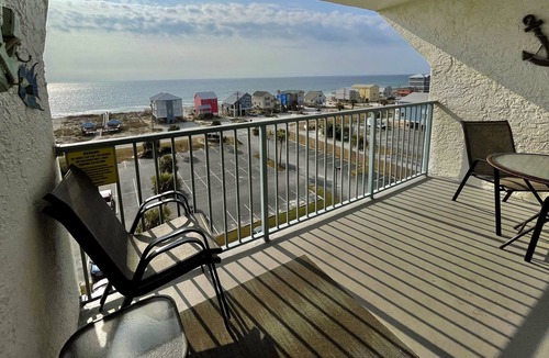 Ono Island Condo | Make waves this Summer at GSSRC-Gulf Shores, AL-so many amenities & affordable
