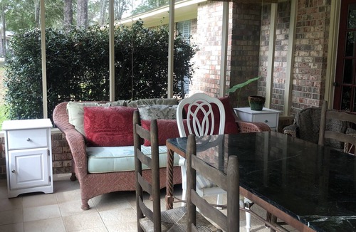 Florida Panhandle House | Mama's House has a Garage & Sparkling Clean. 4 bedrooms 3 baths. sleeps 8