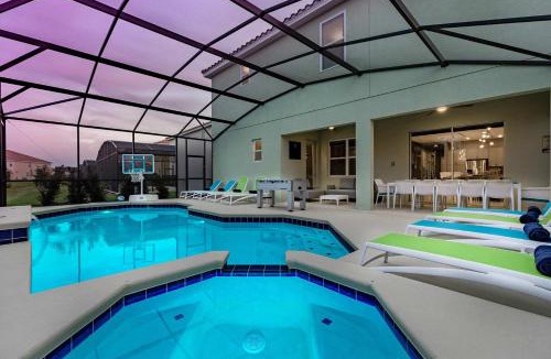 Loughman Villa | Mansion Near Disney - Arcade, Theater & Huge Pool