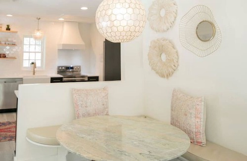 Biloxi House | Marée Maison Downtown OS Oasis