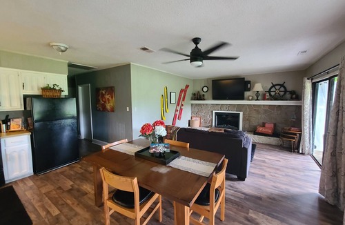 Trimble Cottage | March Discount n2 days for $300nGreat Weekend to sit by the fire.