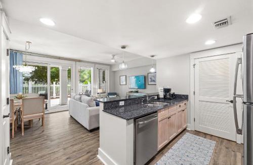 Baytowne Wharf House | Market Street Inn 341
