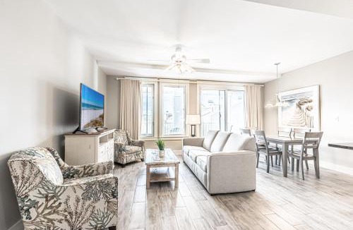 Baytowne Wharf House | Market Street Inn 4446