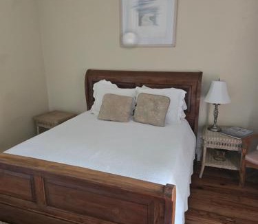 Mandeville Hotel | MarVilla Guest House