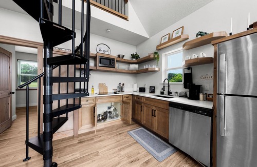 Point House | Master Suite w/Loft #1