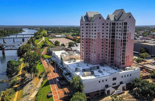 Downtown Condo | Masters Tournament: Spacious 2BR 2BA in a secured building in downtown Augusta