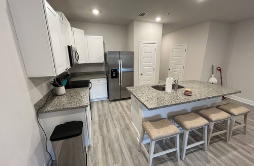 Florida Panhandle House | Meadow Flower Townhome-Downtown, Beaches, & UWF