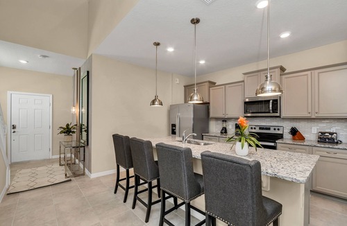 Davenport House | MEGA MARVAL Gameroom! Olaf and Spiderman! Close to Disney!
