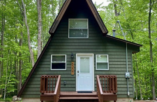 Kalkaska Cabin | Michigan-A-Frame: Sun, Sand, and Kayaks – The Perfect Summer Escape