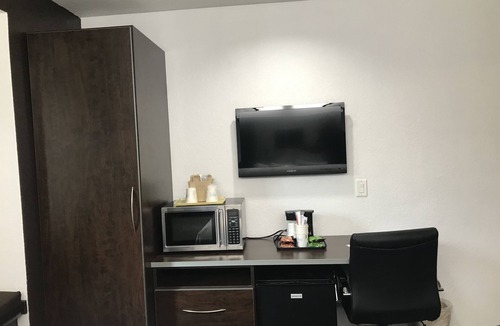 Northside Hotel | Microtel Inn & Suites by Wyndham Jacksonville Airport
