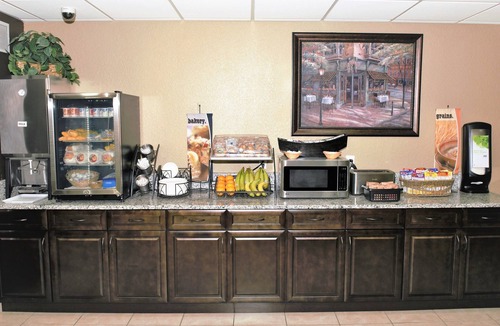 Northside Hotel | Microtel Inn & Suites by Wyndham Jacksonville Airport