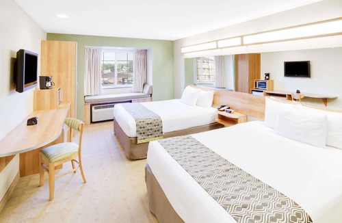 Saraland Hotel | Microtel Inn & Suites by Wyndham Saraland/North Mobile