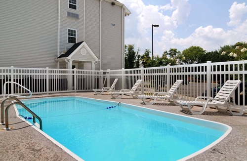 Normal Hotel | Microtel Inn & Suites by Wyndham Huntsville