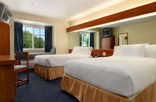 Normal Hotel | Microtel Inn & Suites by Wyndham Huntsville