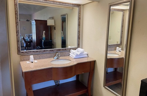 Hattiesburg Hotel | Millennium inn