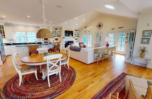 Tybee Island House | Mimi's Mermaids & Memories | Pet-Friendly, Across From Beach