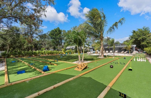 Florida Central Atlantic Coast House | Mini golf course, 1 mile to Universal, Pool