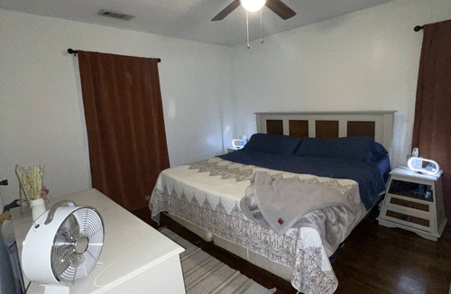 Tuscaloosa House | Minimalist contemporary home 8 minutes from UA, Pet friendly!!