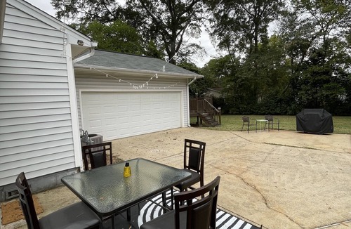 Tuscaloosa House | Minimalist contemporary home 8 minutes from UA, Pet friendly!!