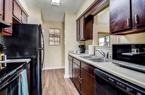 Savannah House | Mins to Downtown & Islands! Robinhood Cottage