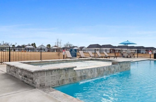 Huntsville House | Modern 2bd/2bath Cottage Home