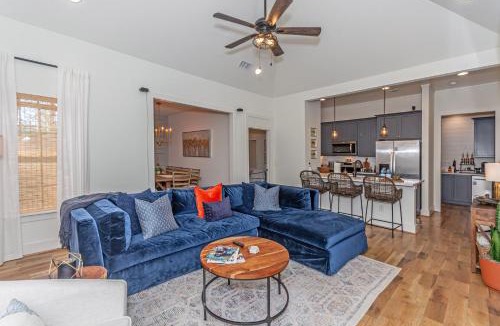 Tallassee House | Modern 3BR 2BA Lake Martin Access Near Auburn