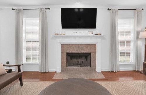 Gunter Afs House | Modern 3BR Family Home in East Montgomery