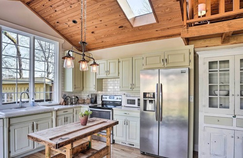 St. Elmo Improvement League House | Modern Chattanooga Home - 4 Mi to Lookout Mtn