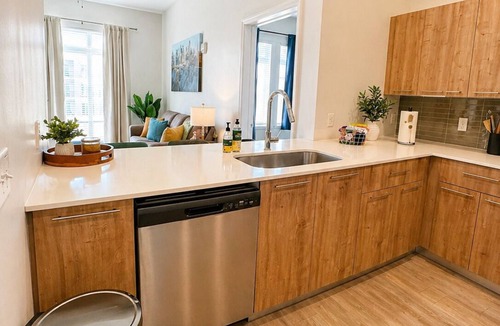 Florida Center Apartment | Modern Comfort & Style, Apt with Balcony, Full Kitchen & Relaxing Stay.